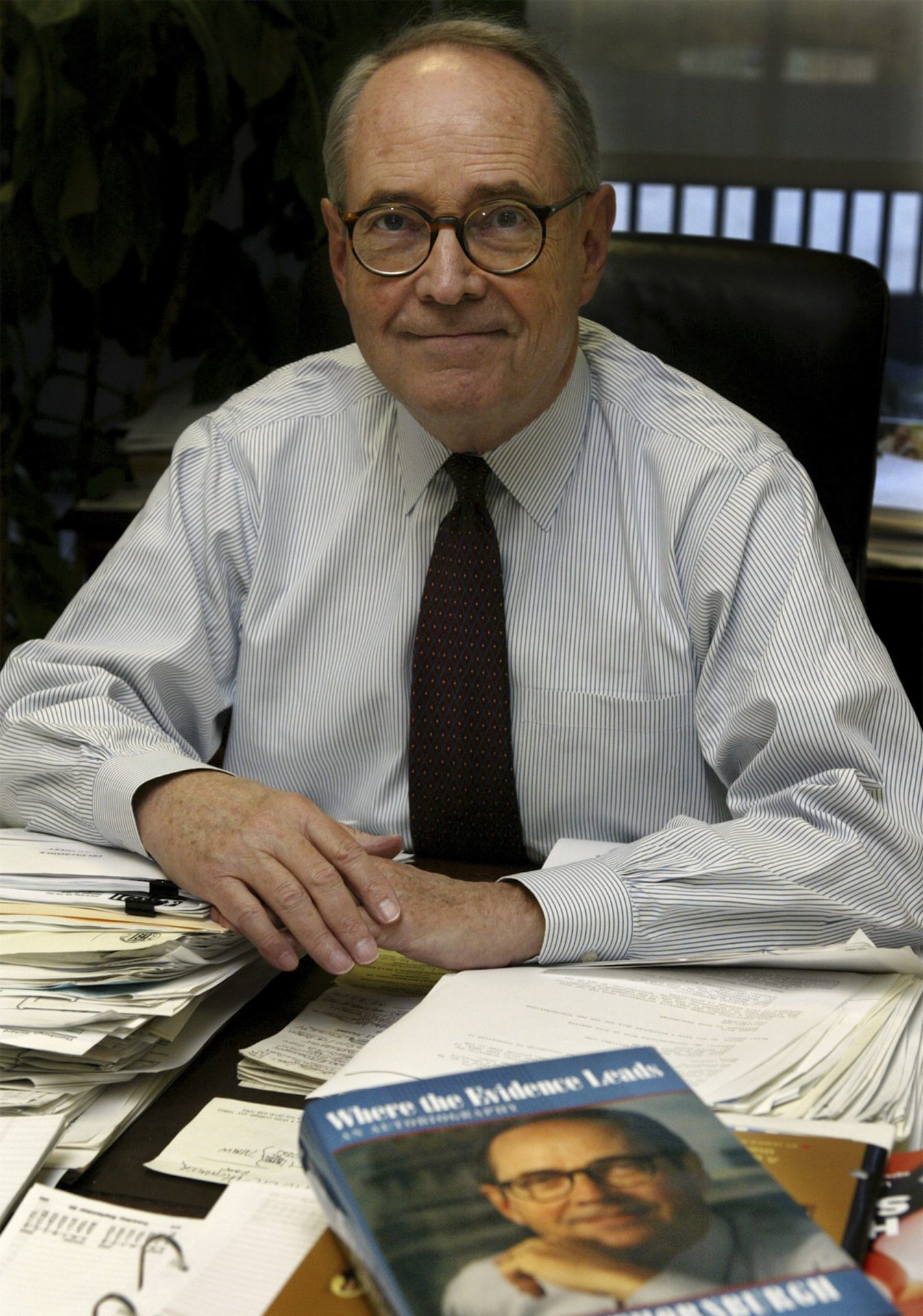 FILE PHOTO: In this Sept. 30, 2003 file photo, former Pennsylvania Gov. Dick Thornburgh sits in his Washington office. 
