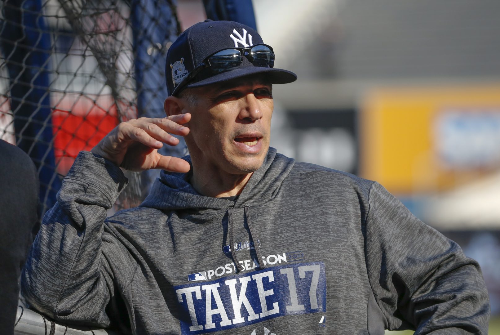 Phillies hire ex-Yankees manager Joe Girardi - ESPN