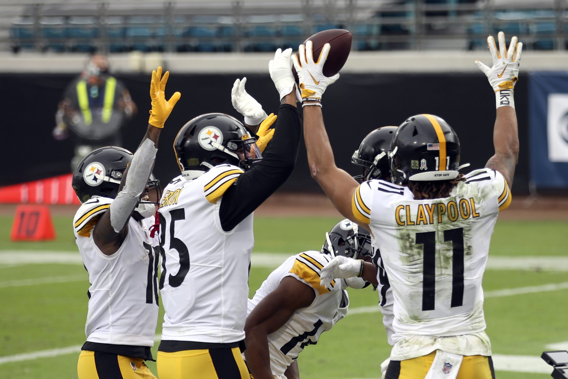 Jacksonville Jaguars vanquish the Pittsburgh Steelers, will face New  England Patriots in the AFC Championship - Baltimore Beatdown