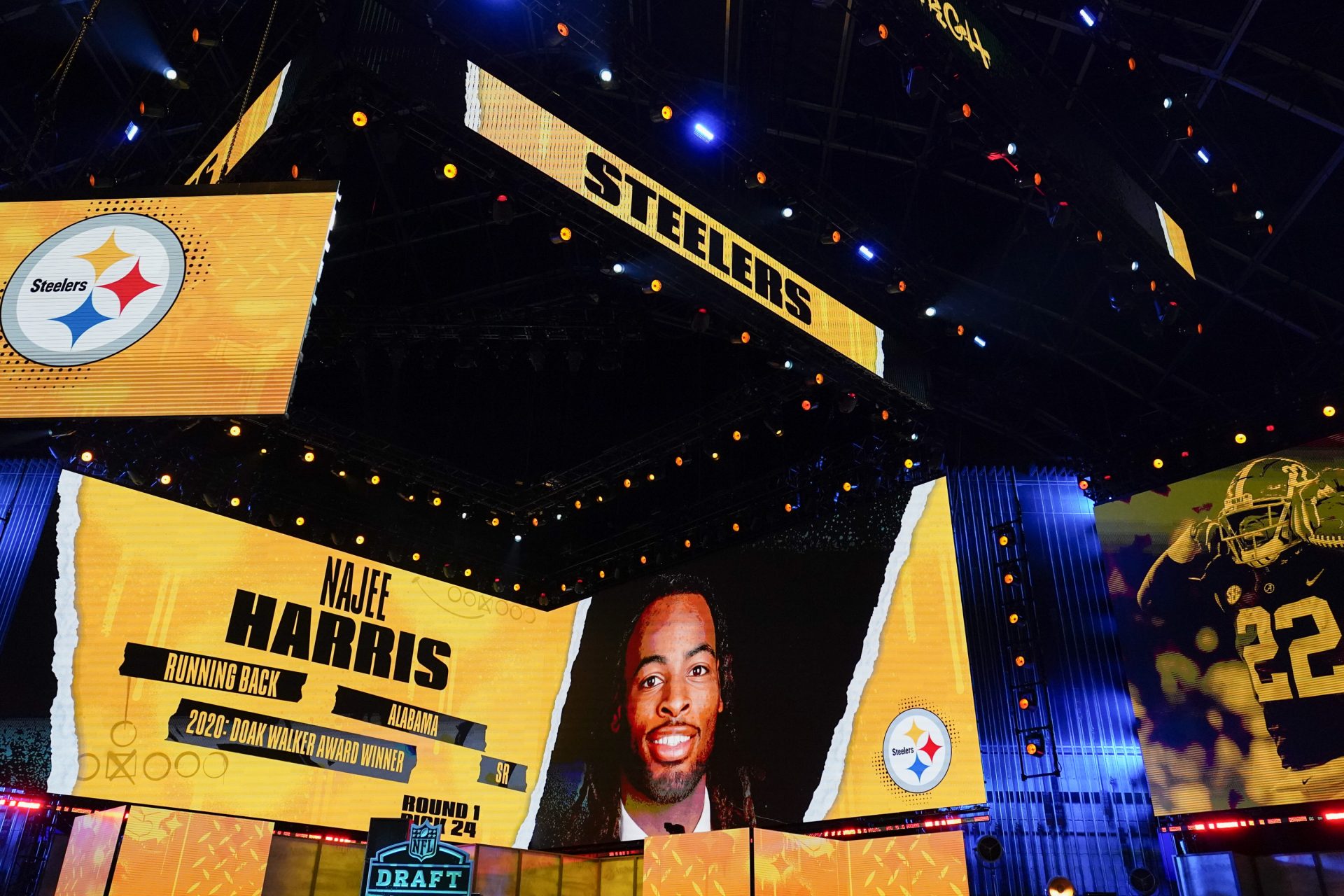 Steelers turn to Alabama star Najee Harris to jump-start run game