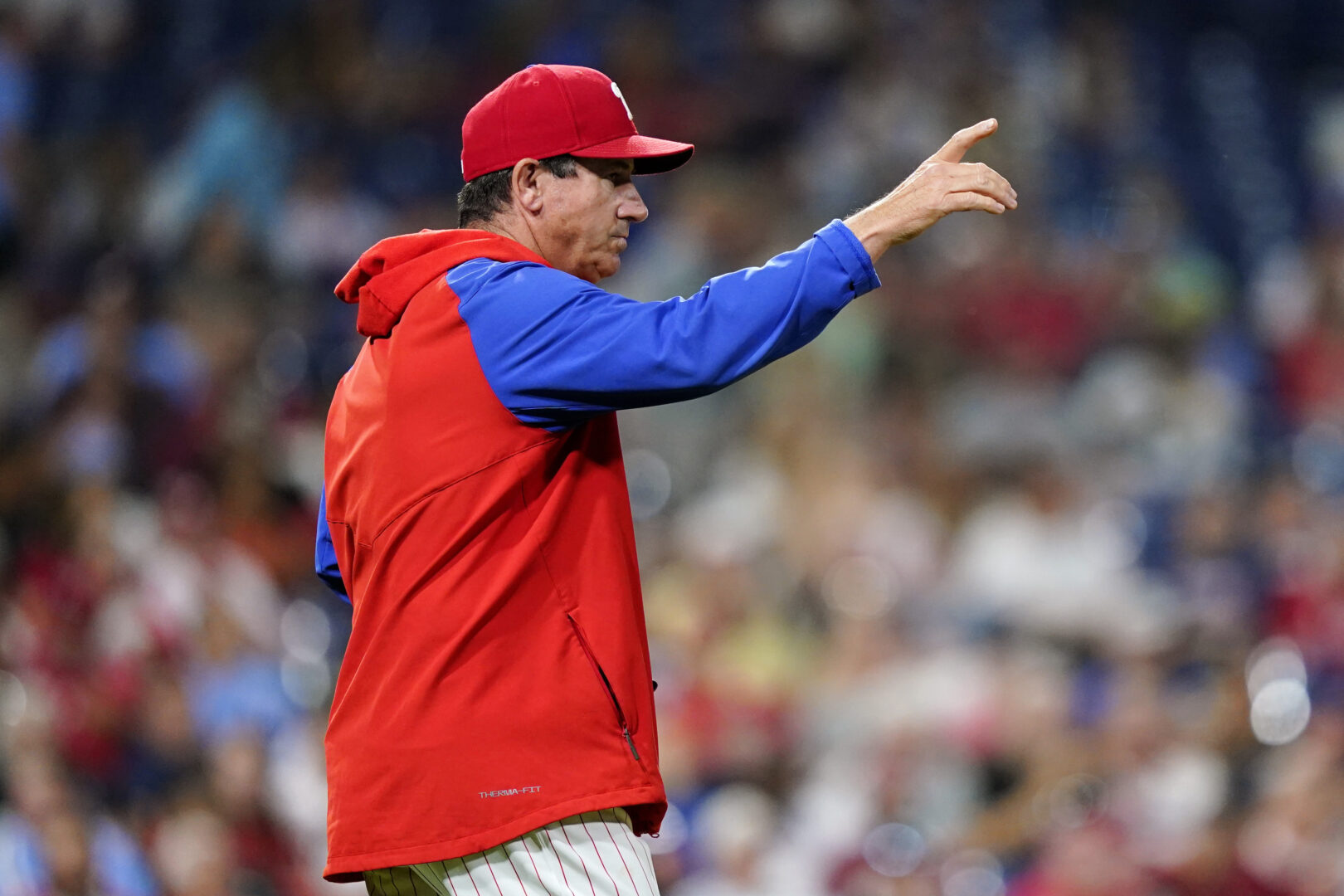 Philadelphia Phillies Sign Manager Rob Thomson to Two-Year Deal